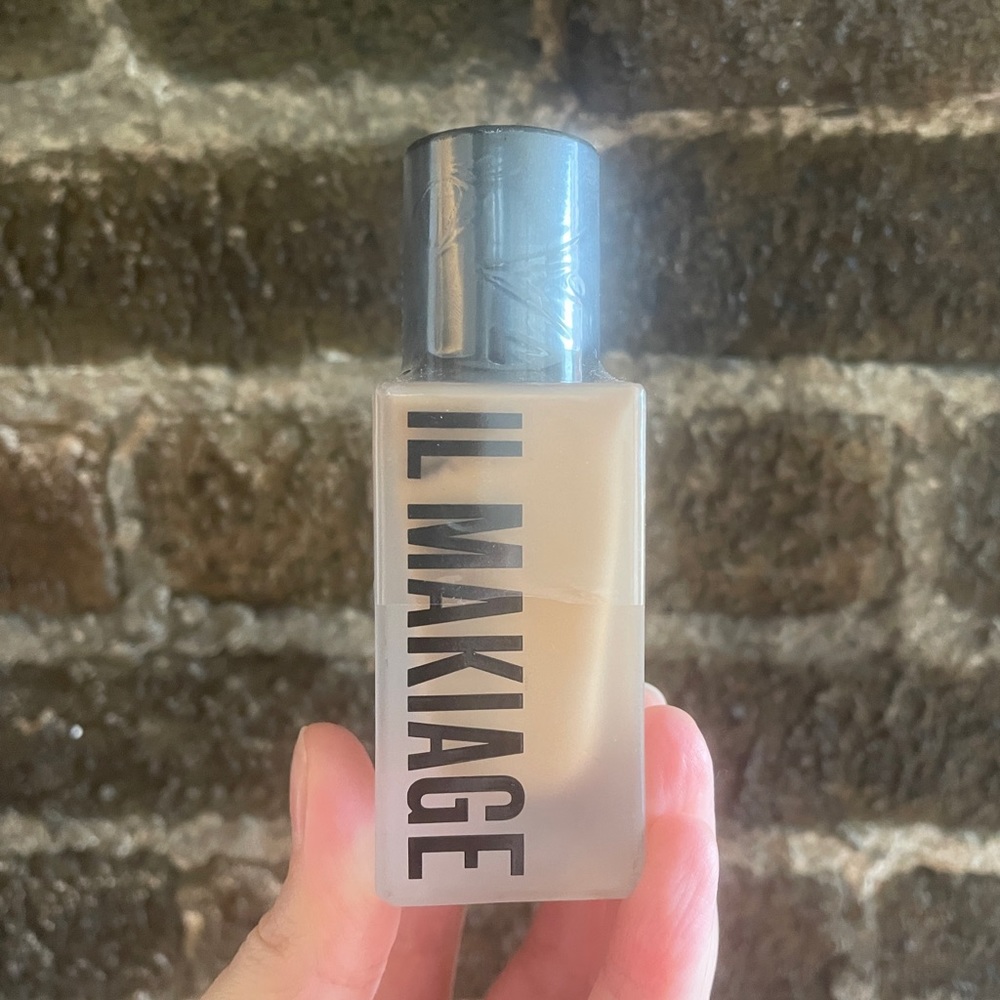 IL MAKIAGE #070 Woke Up Like This foundation